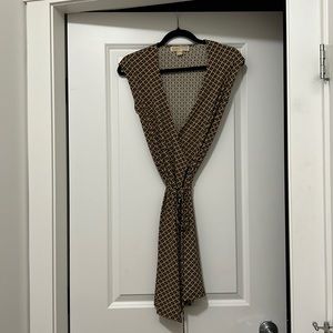 Michael By Michael Kors Classic Chain Print Sleeveless Dress.